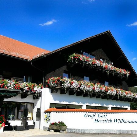 Hotel Gut Schmelmerhof ザンクト・エングルマール エクステリア 写真