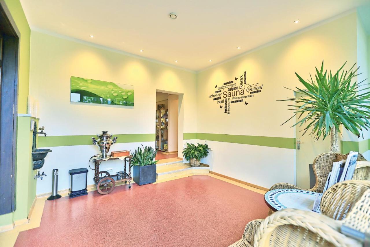 Hotel Gut Schmelmerhof ザンクト・エングルマール エクステリア 写真