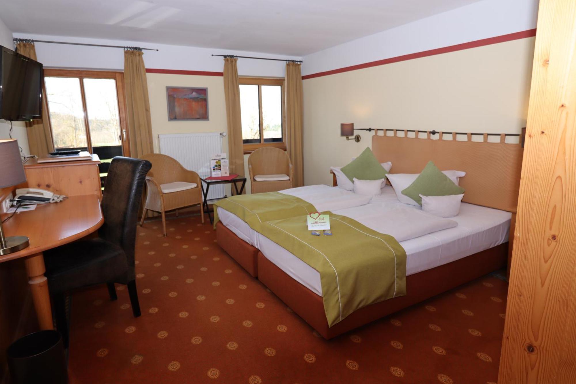 Hotel Gut Schmelmerhof ザンクト・エングルマール エクステリア 写真