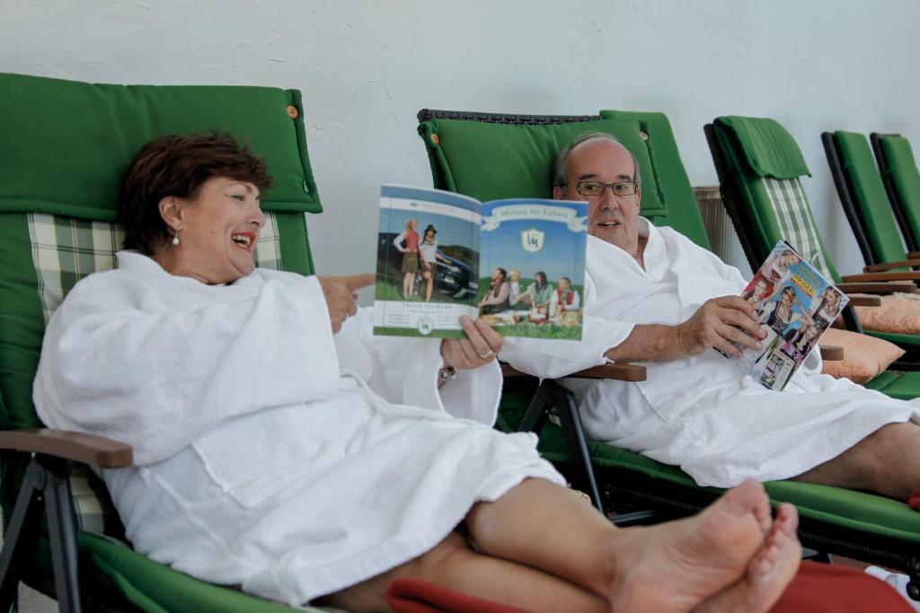 Hotel Gut Schmelmerhof ザンクト・エングルマール エクステリア 写真
