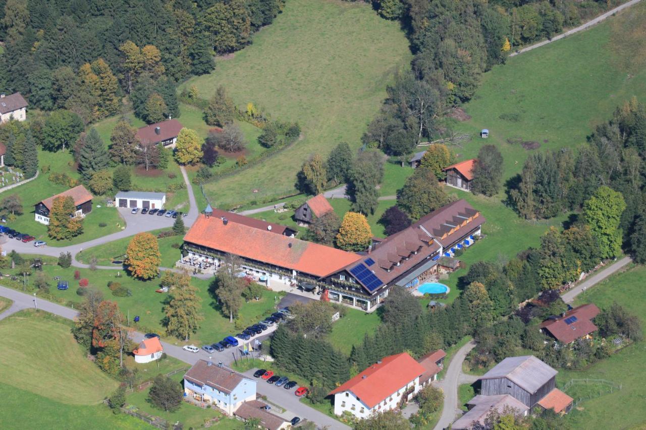 Hotel Gut Schmelmerhof ザンクト・エングルマール エクステリア 写真